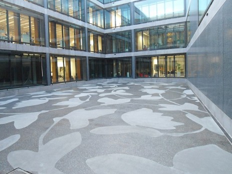 Bitu terrazzo with floral pattern